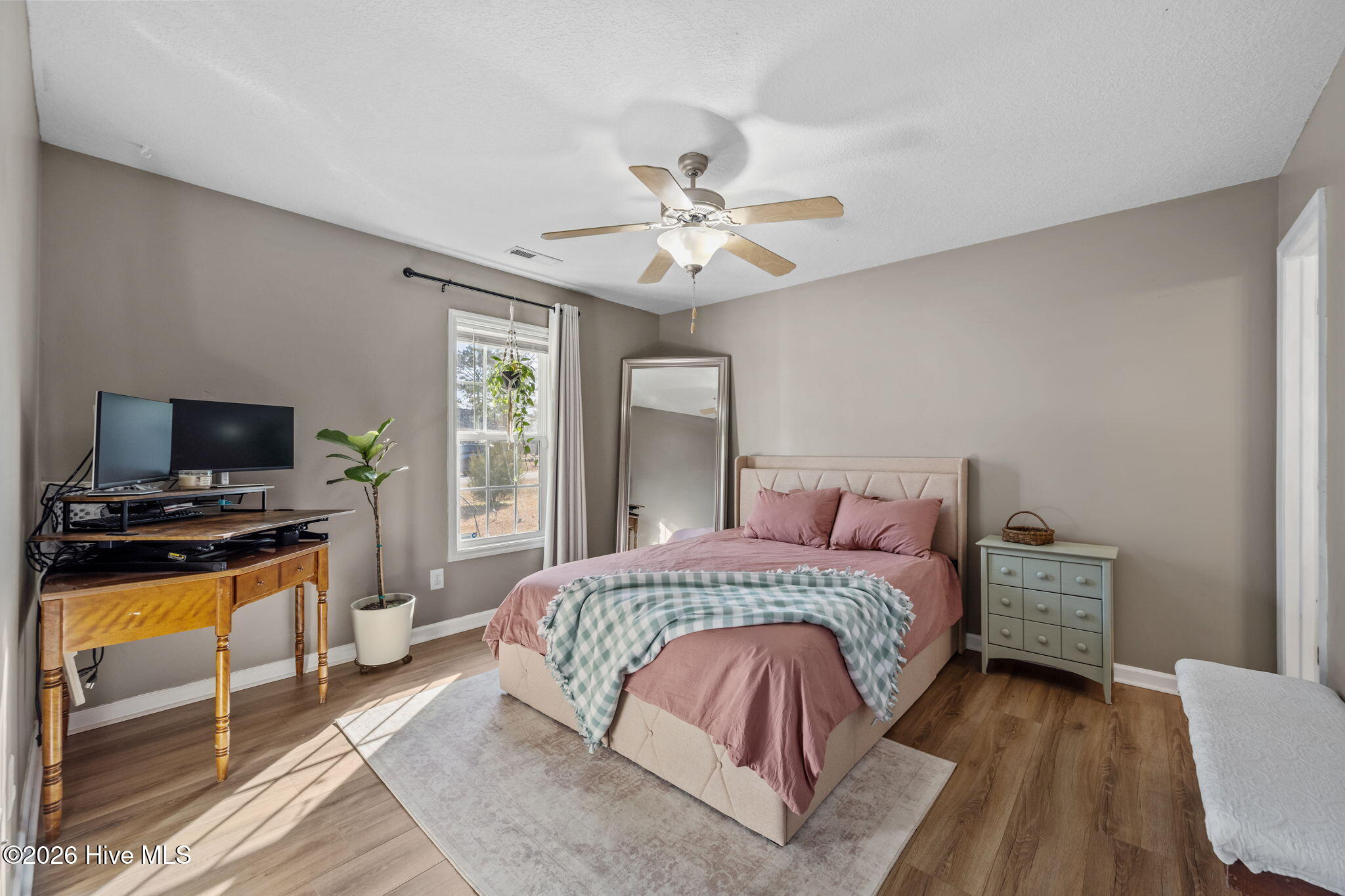 100552556 | Photo 19