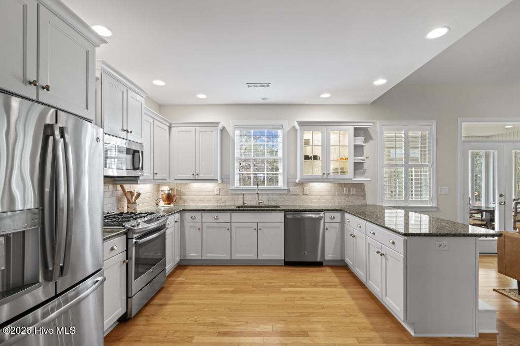 100558511 | Photo 10