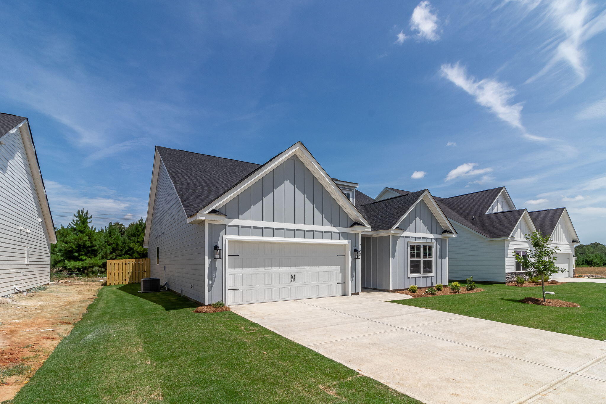 2-web-or-mls-2522 LAURENS ST. ©-6975