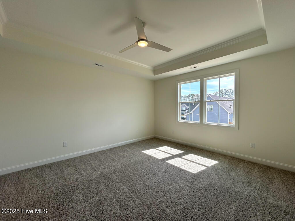 100479294 | Photo 56