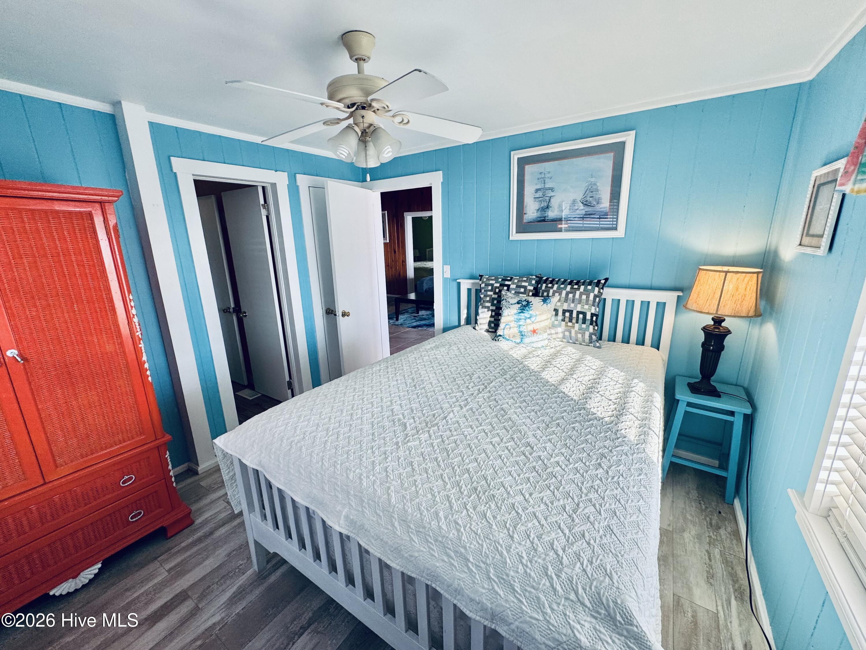 100548859 | Photo 17