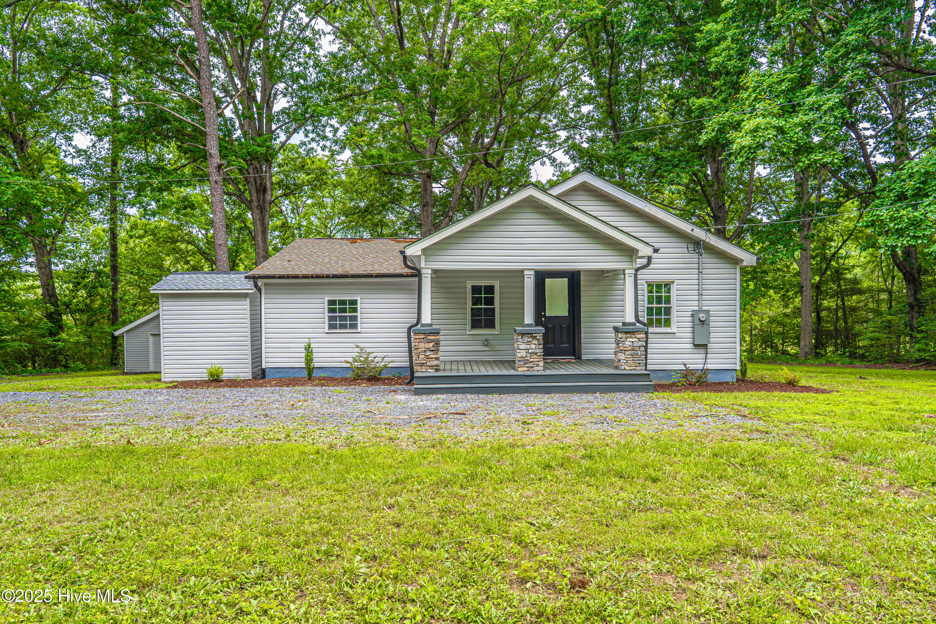 2396 Putnam Glendon Road