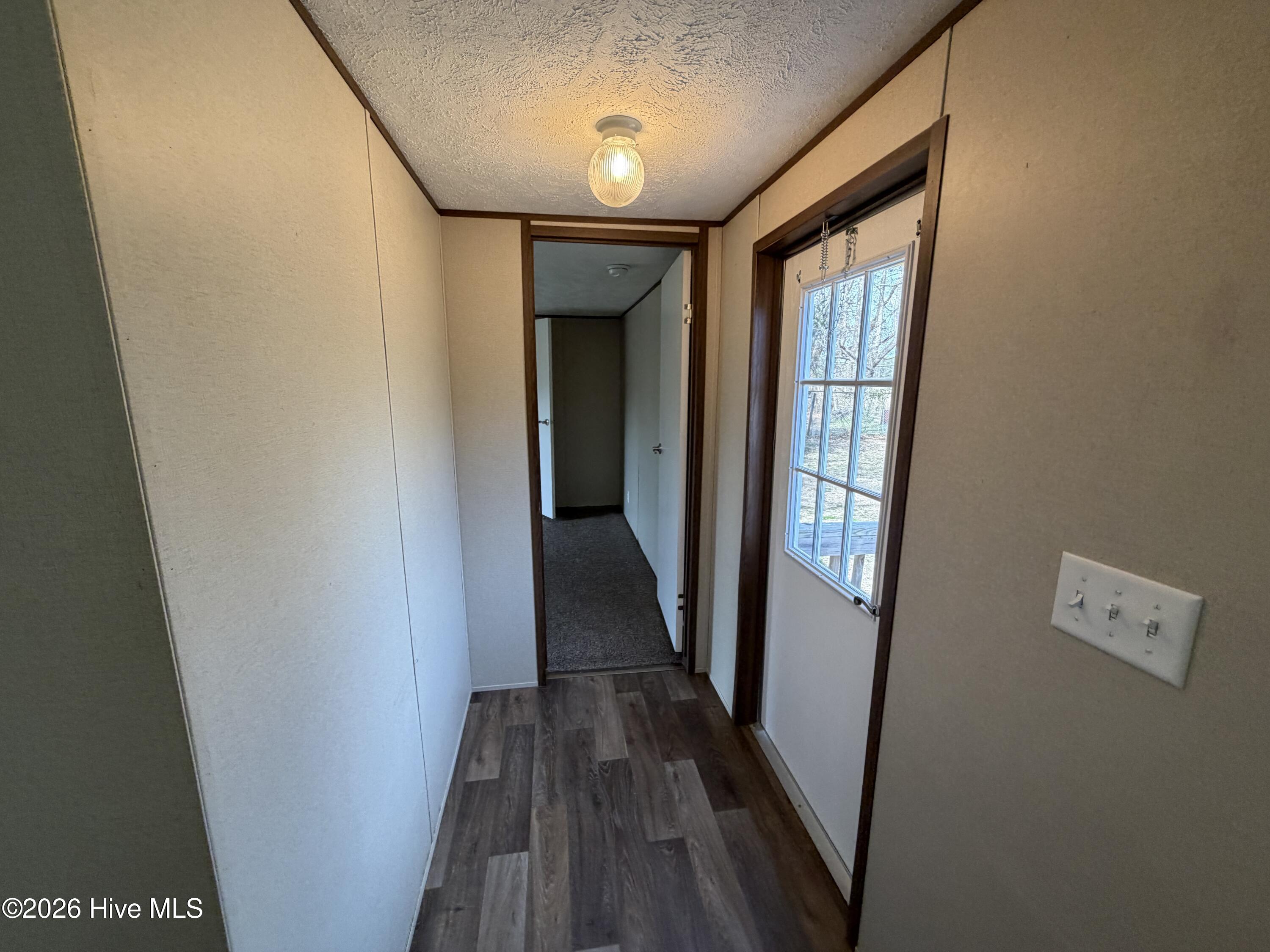 100558573 | Photo 10