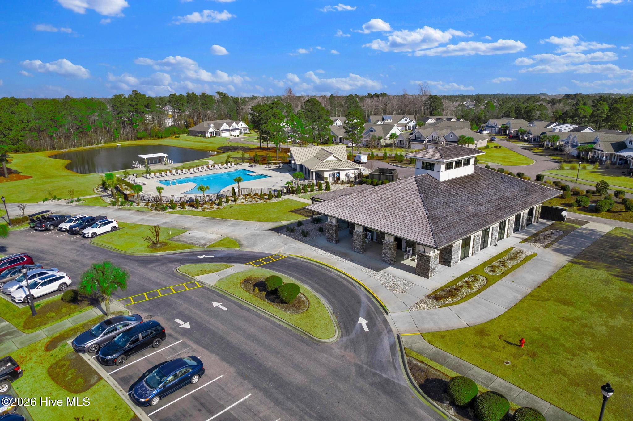 100549204 | Photo 52