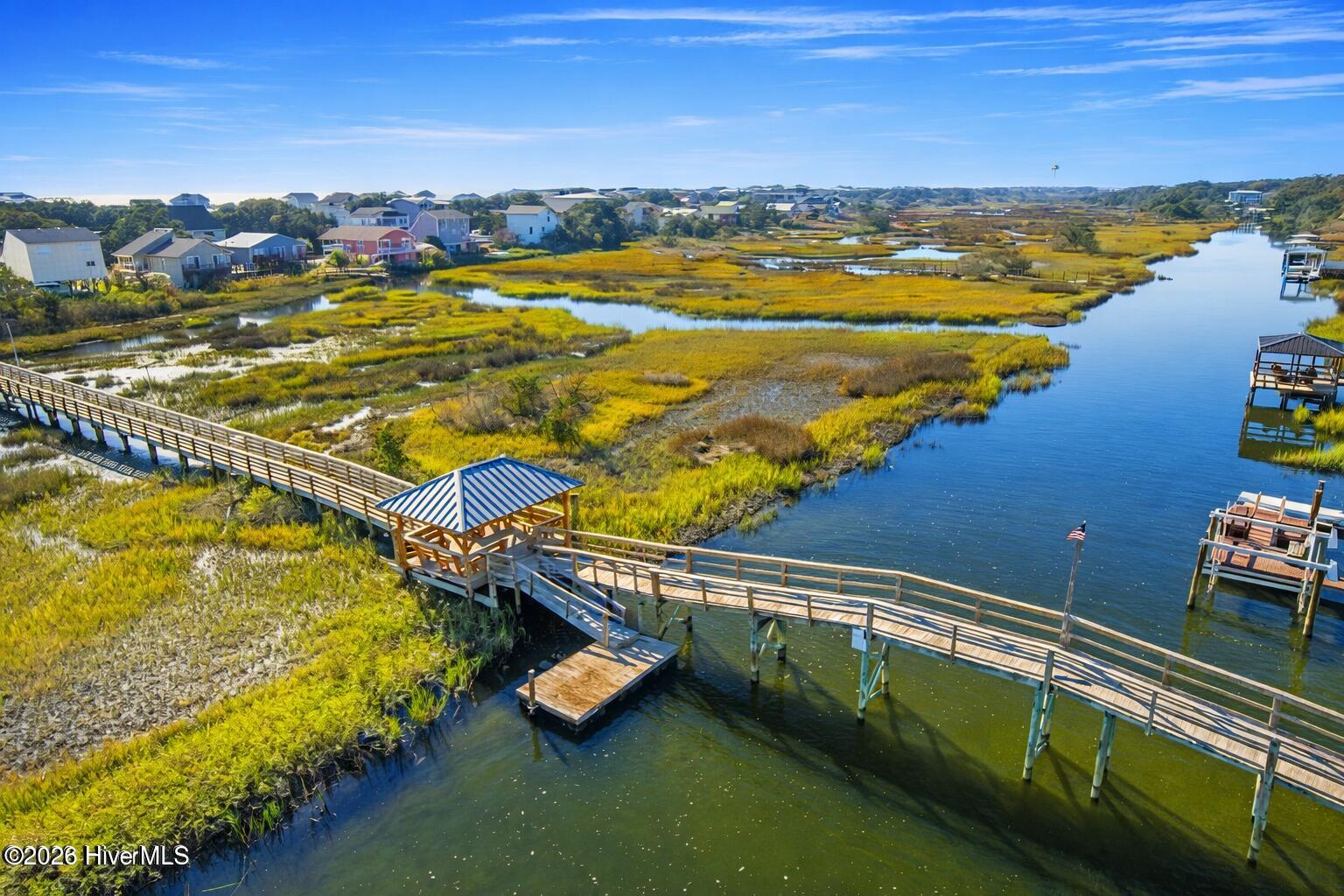 100555403 | Photo 42