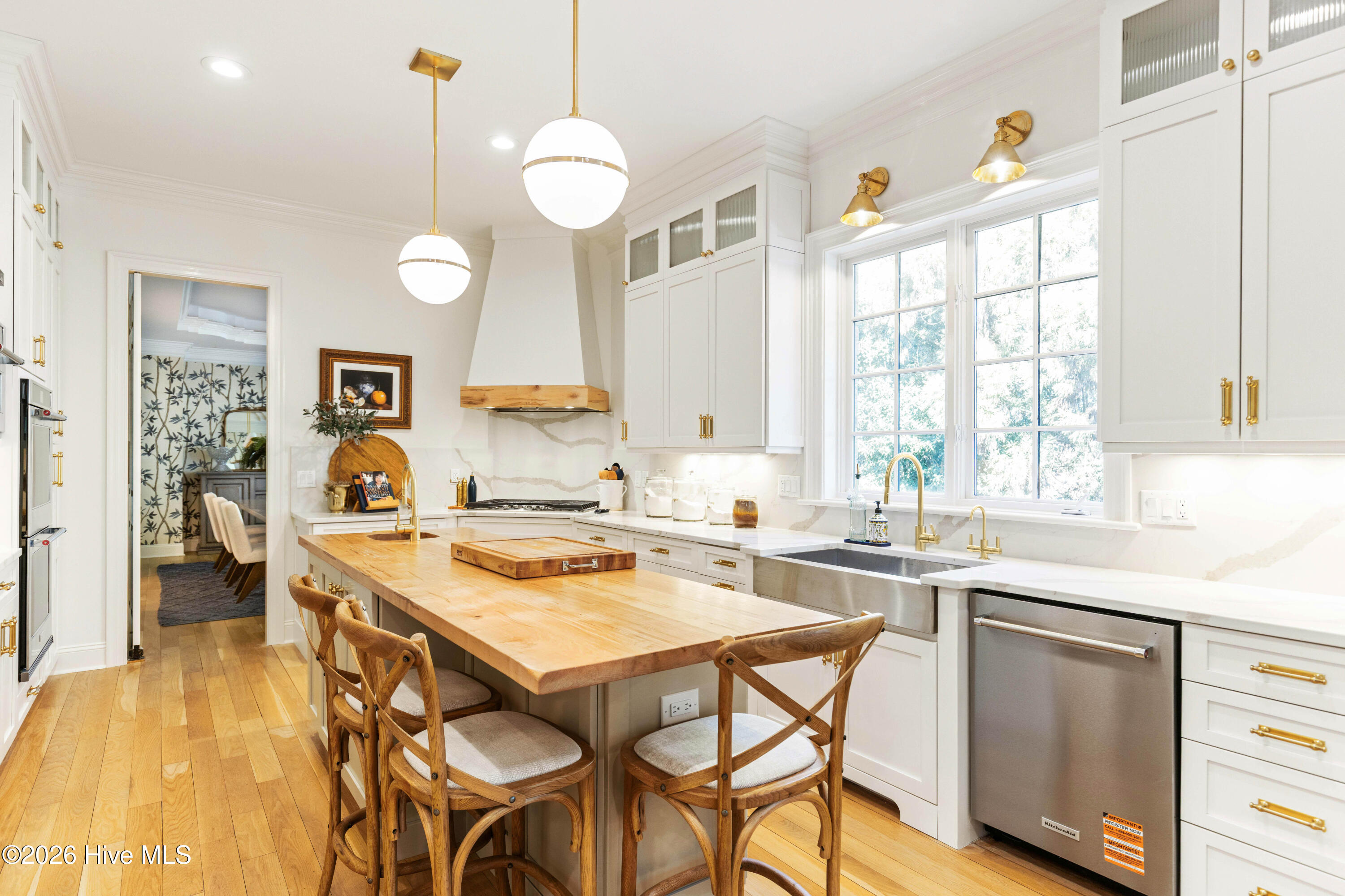 100555813 | Photo 27