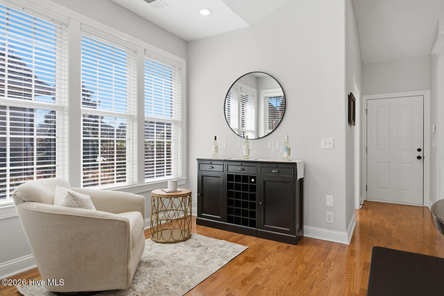 100555099 | Photo 18