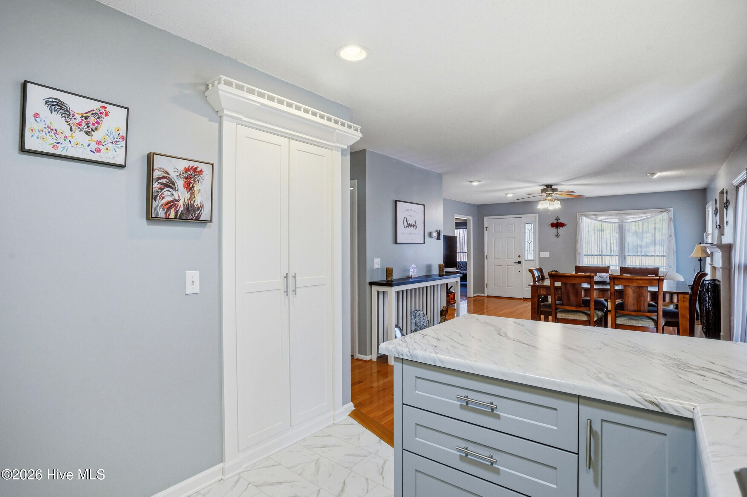 100551882 | Photo 12