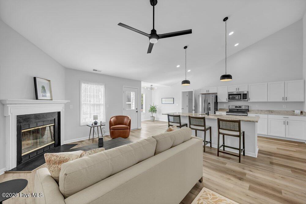 100553481 | Photo 10