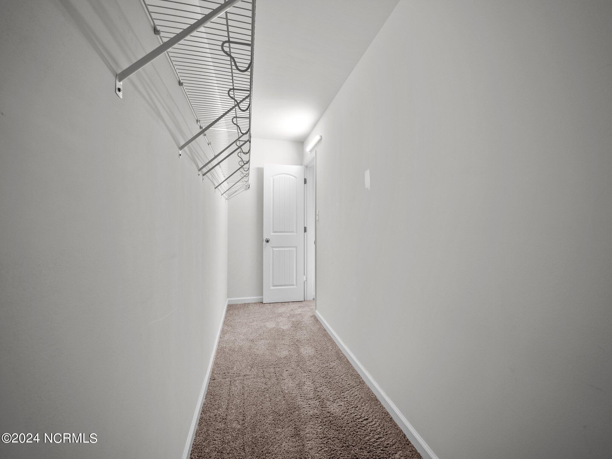 100567210 | Photo 15