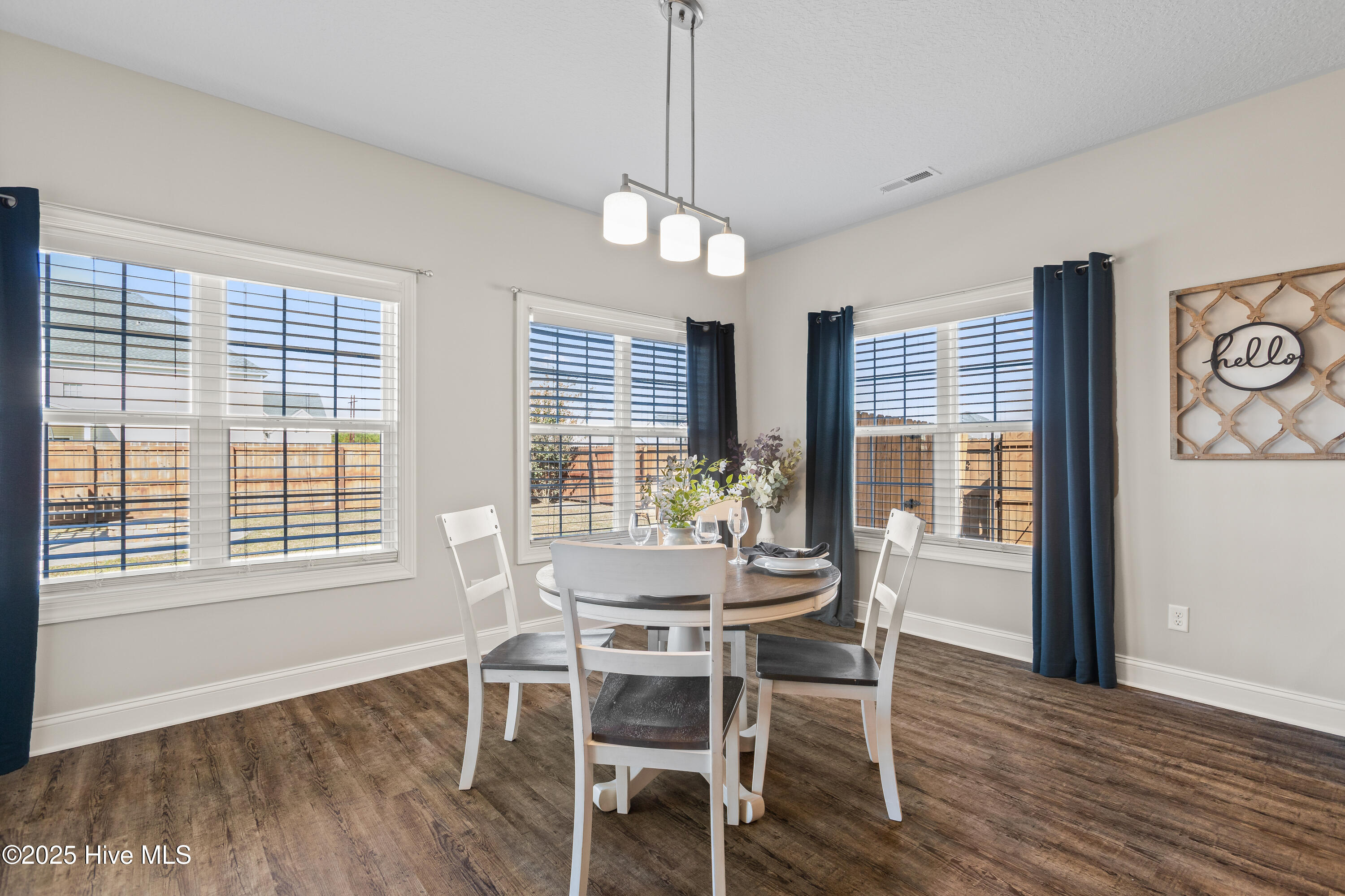 100541822 | Photo 16