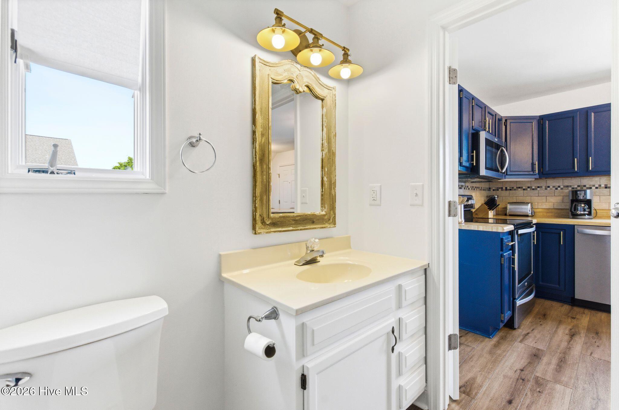 100567797 | Photo 30