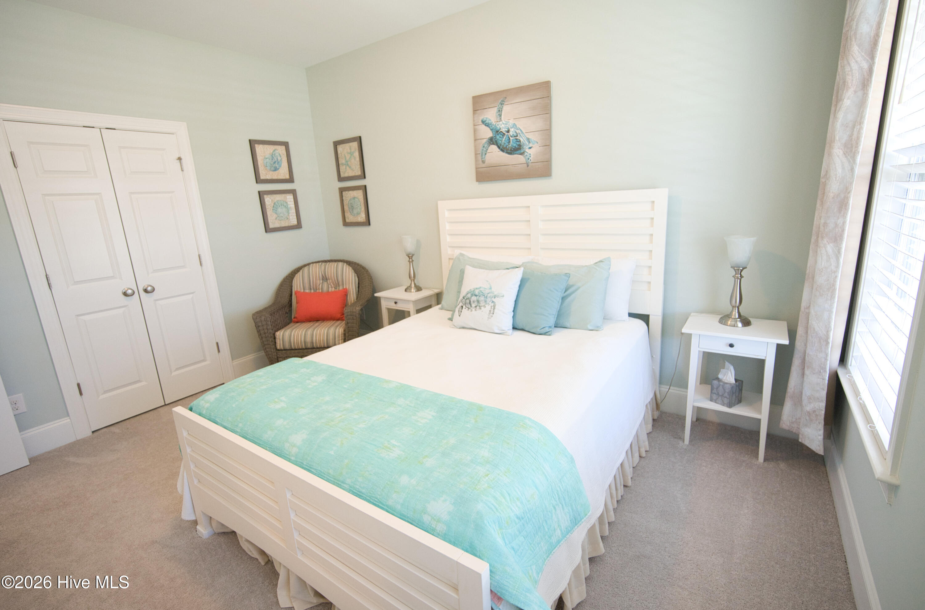 100567363 | Photo 33