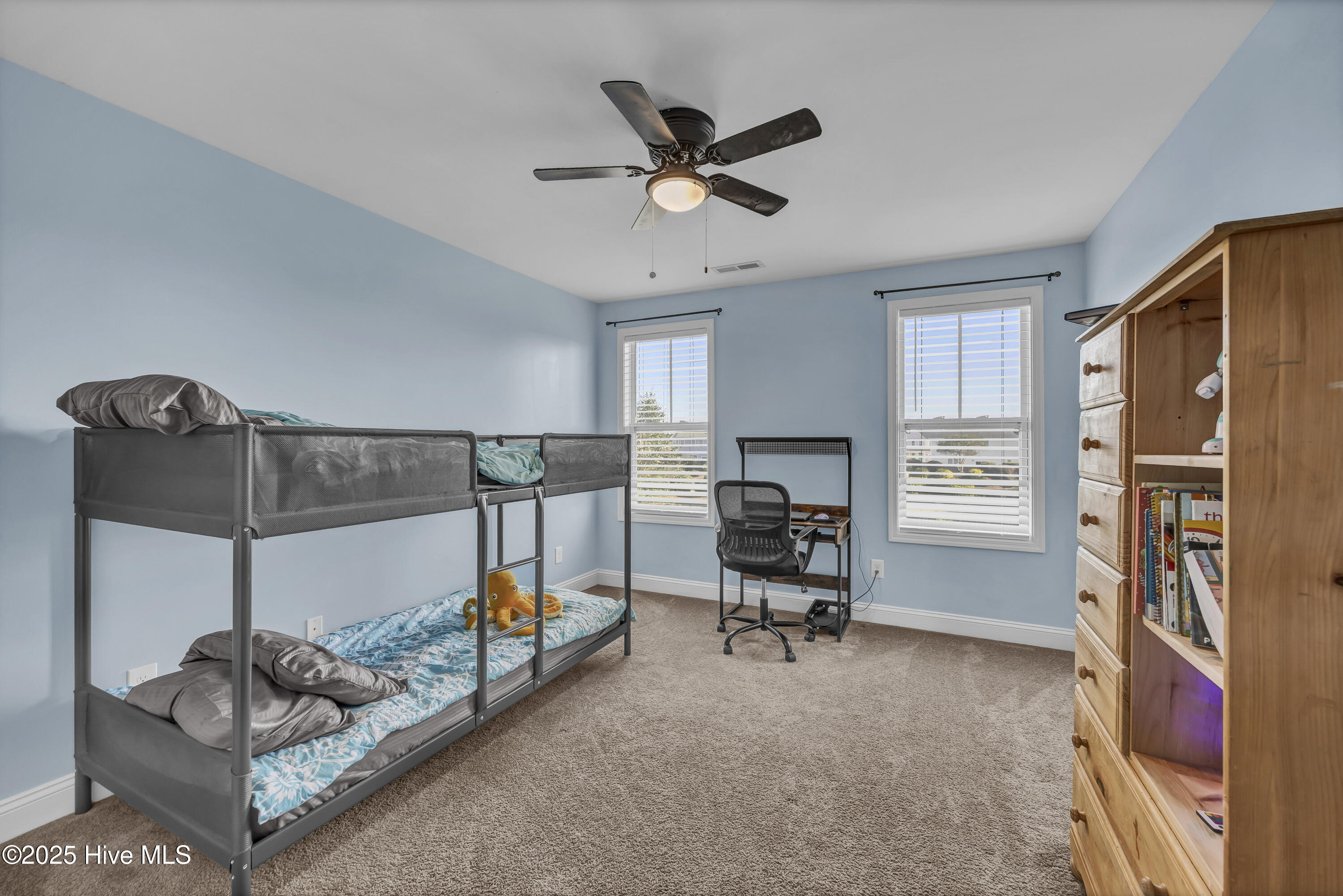 100549704 | Photo 40