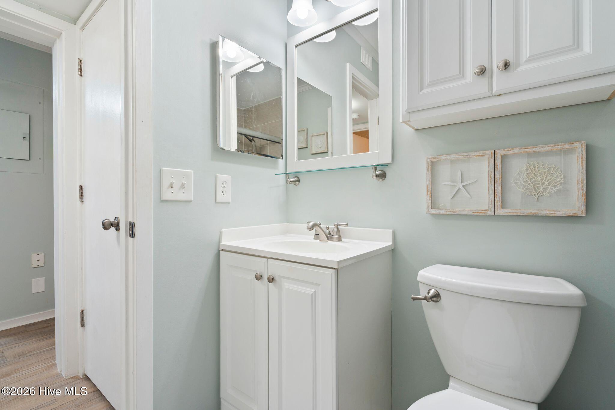 100554597 | Photo 30