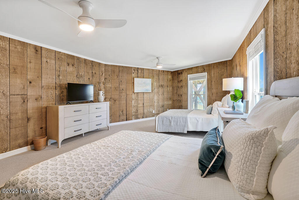 100508979 | Photo 90