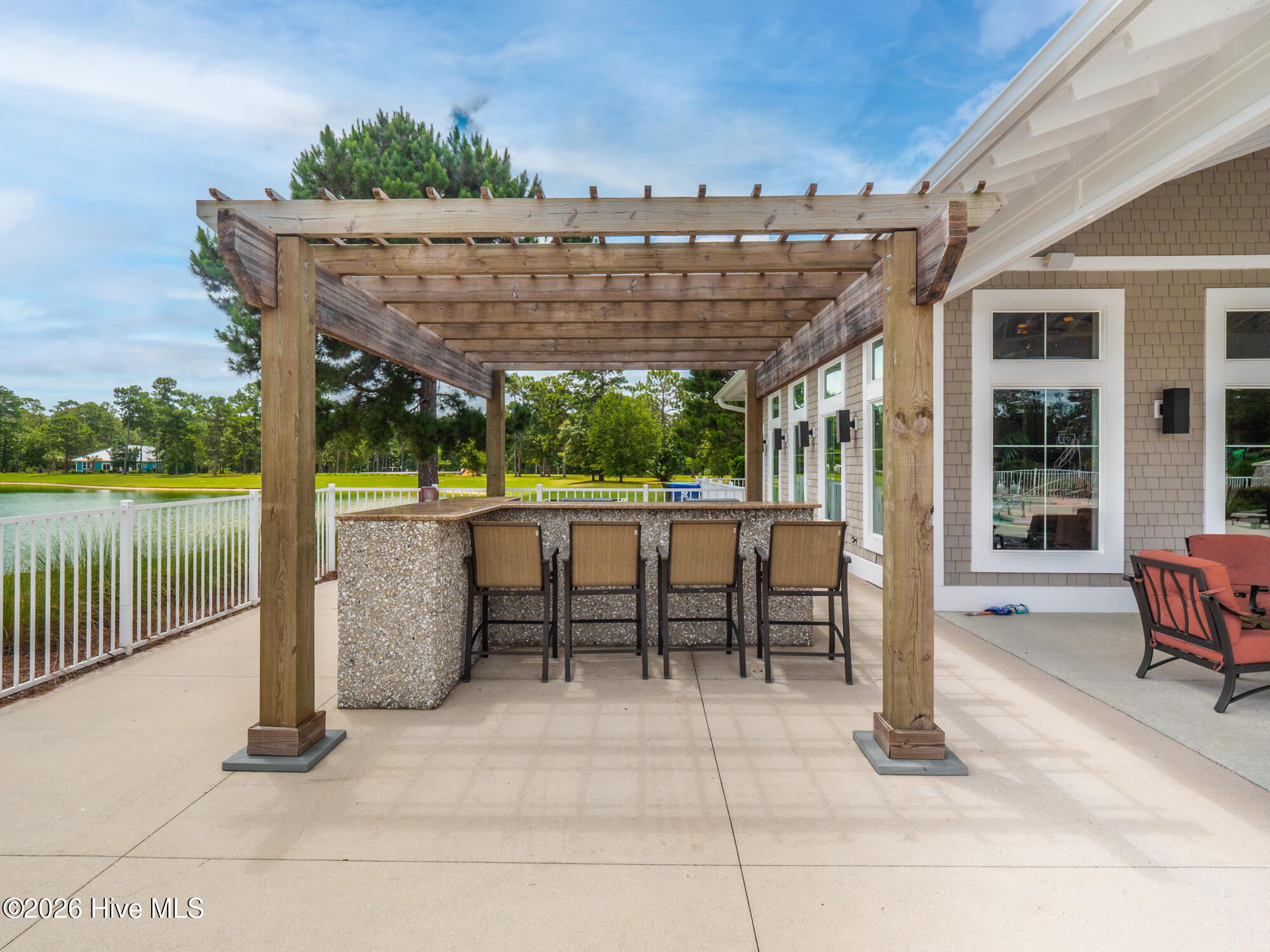 100567855 | Photo 65