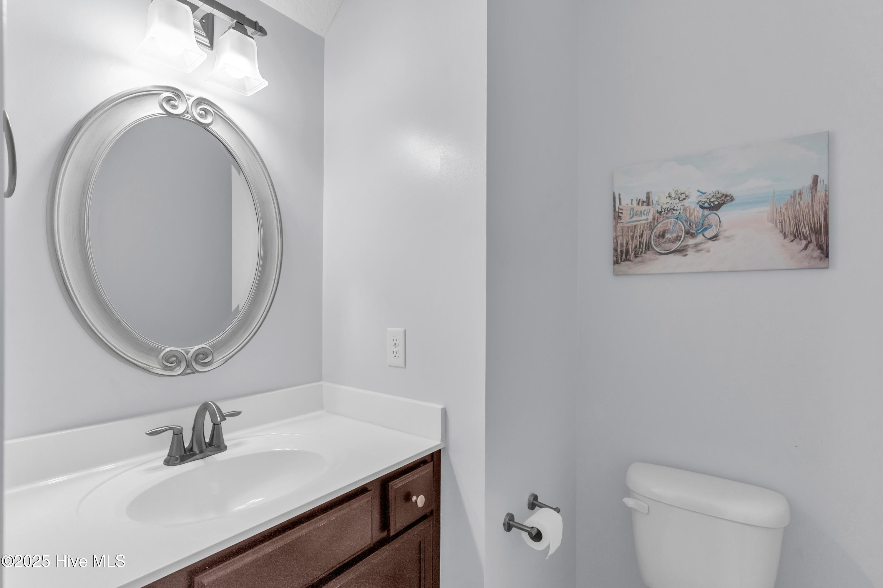 100534208 | Photo 16