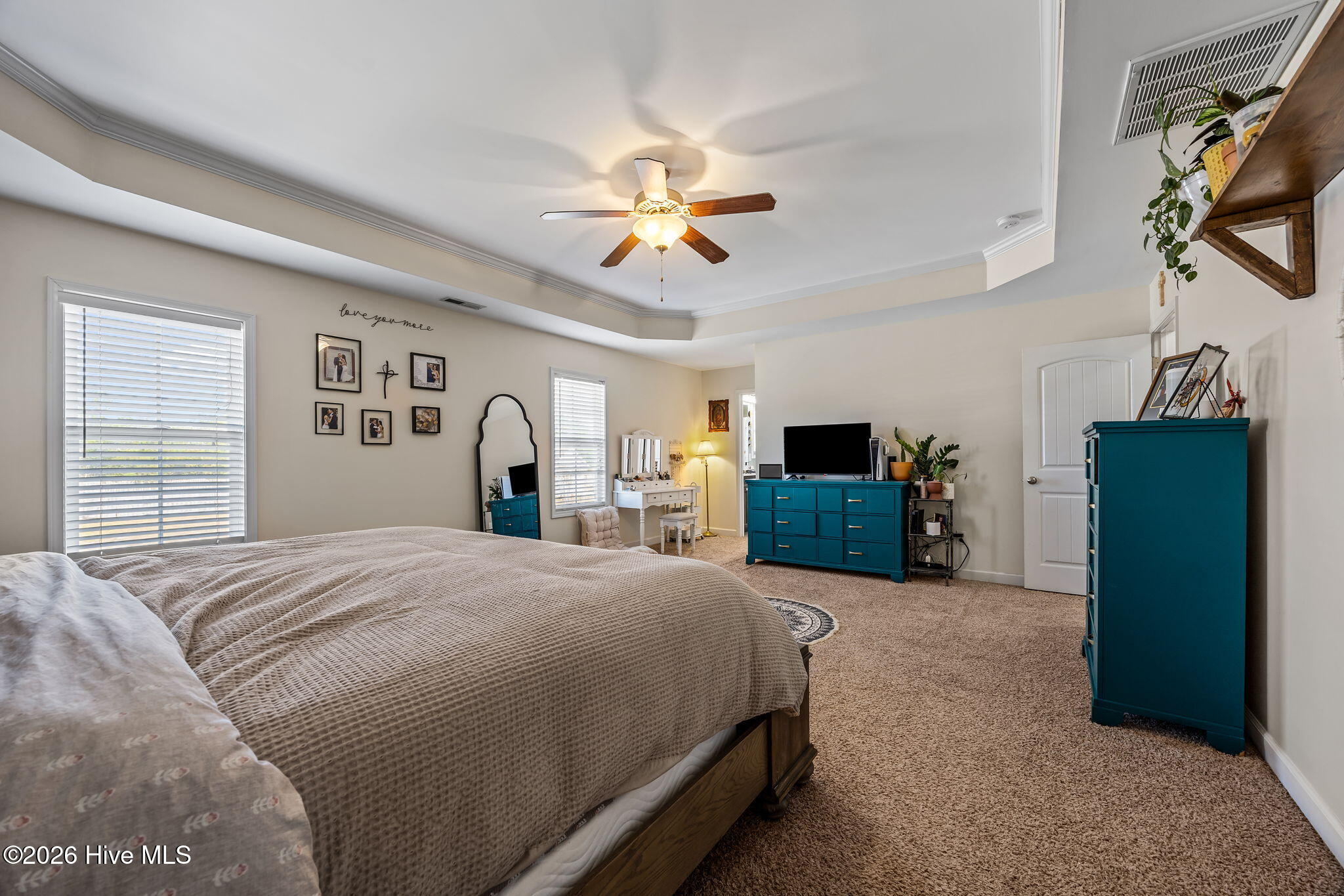 100560368 | Photo 22