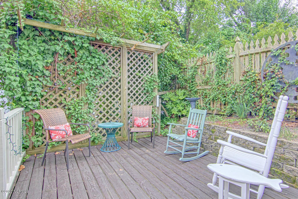 100537603 | Photo 16