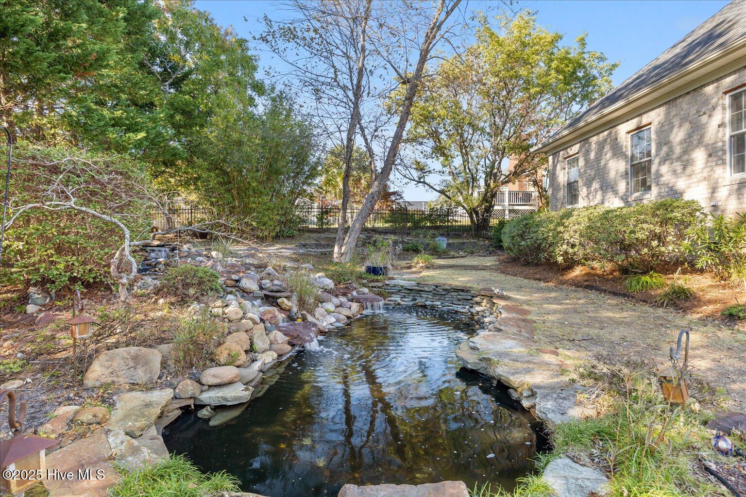 100539645 | Photo 54