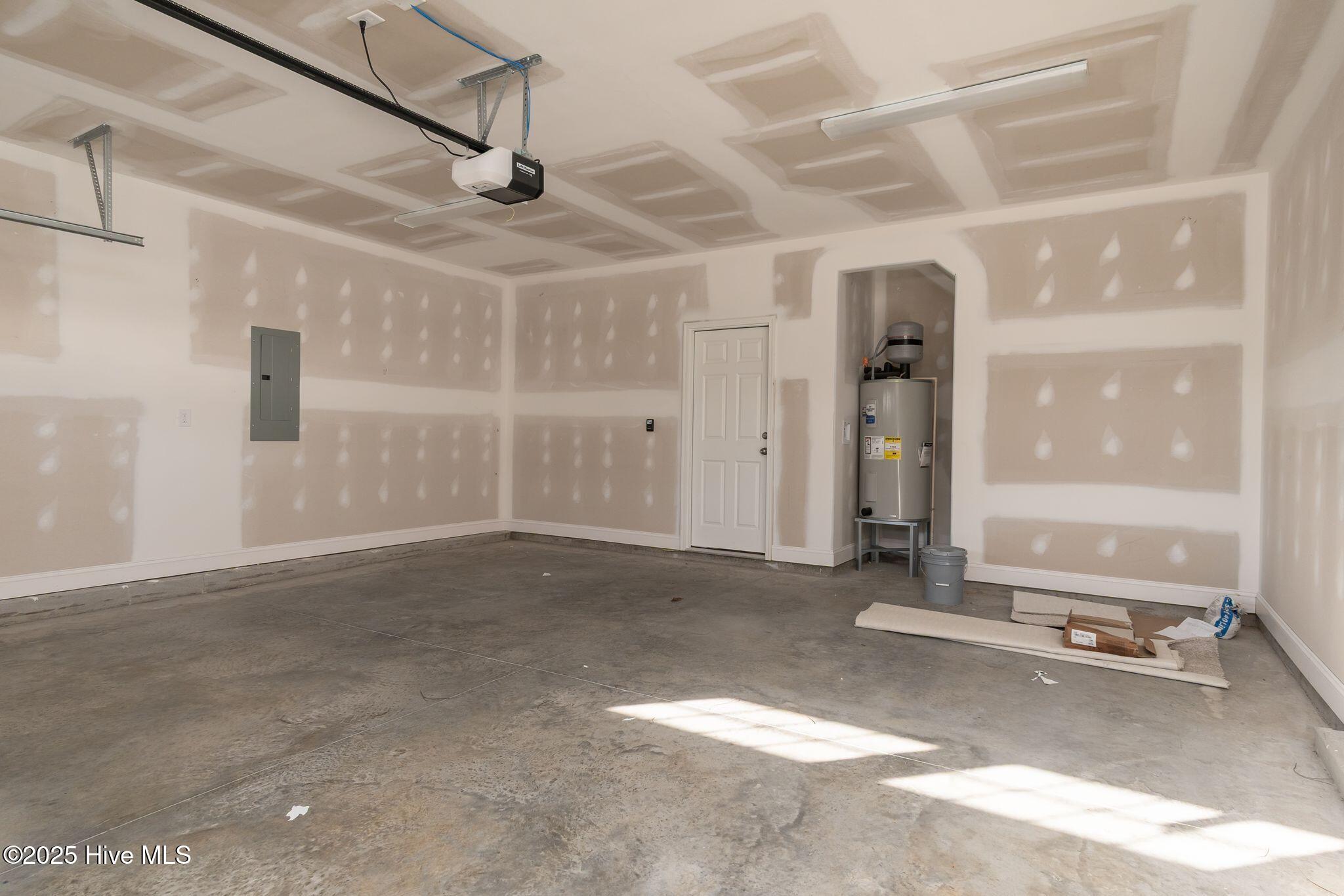 100531003 | Photo 25