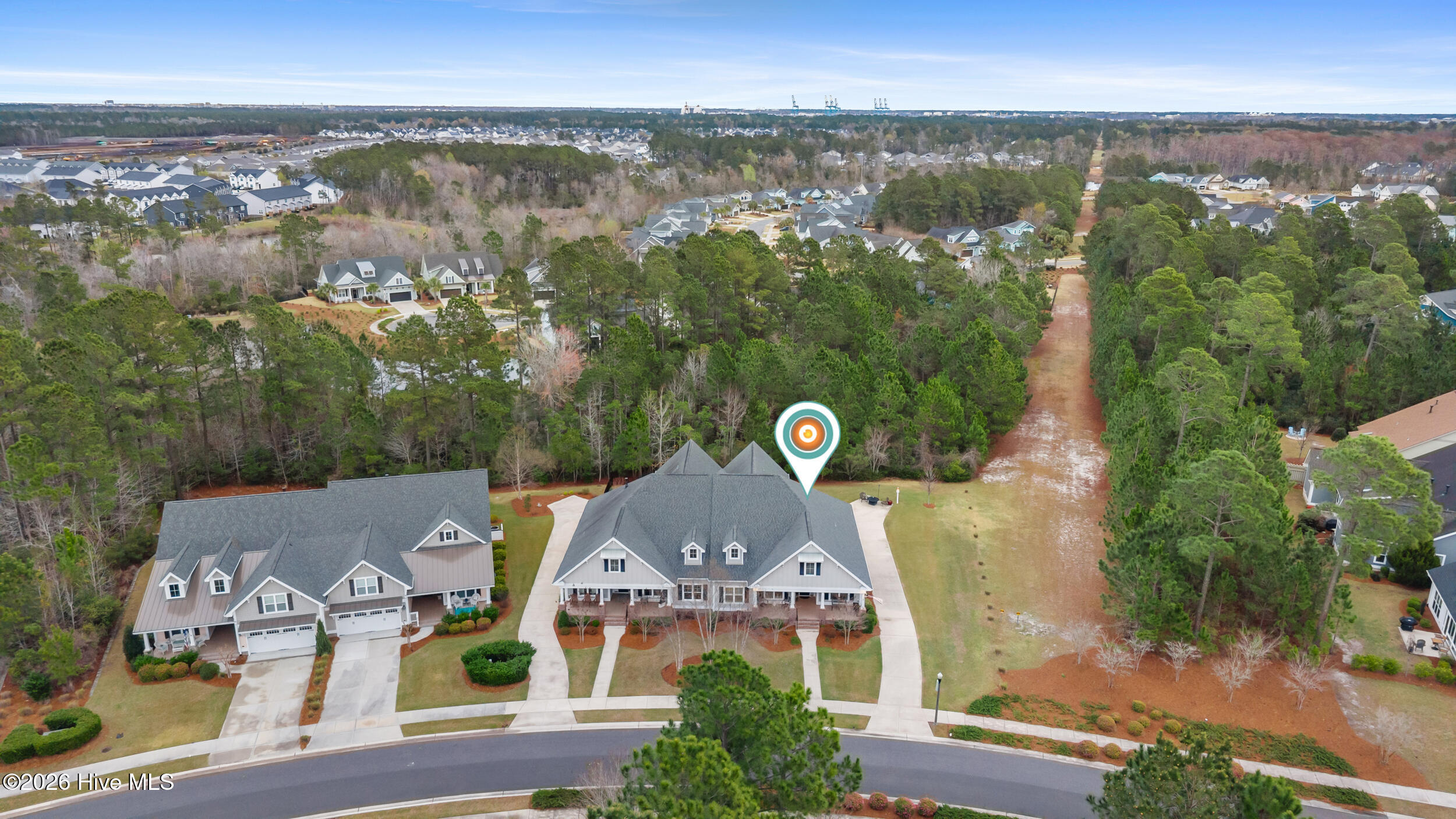 100561173 | Photo 56