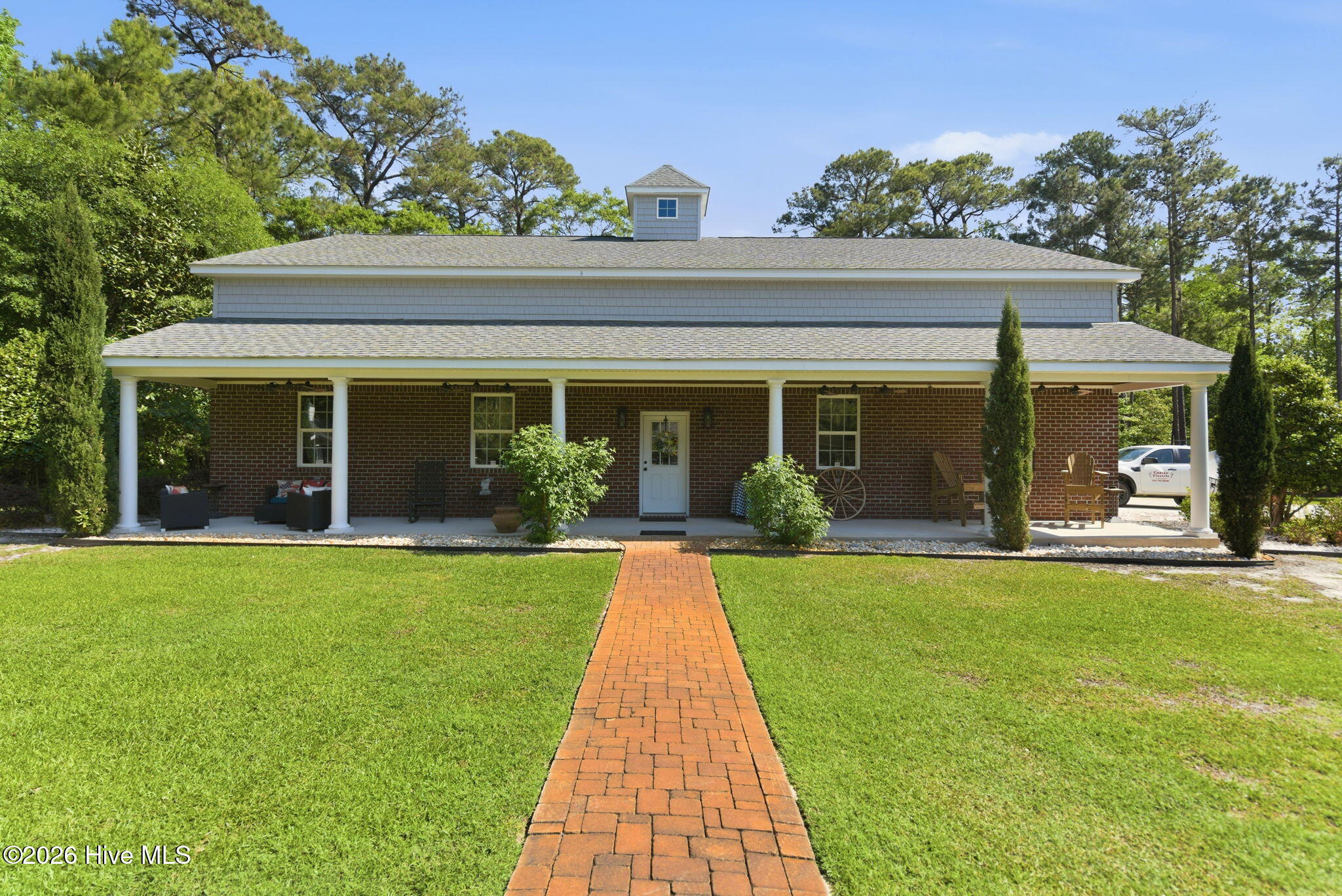 100570615 | Photo 80