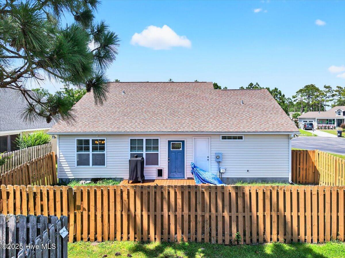 100518227 | Photo 38