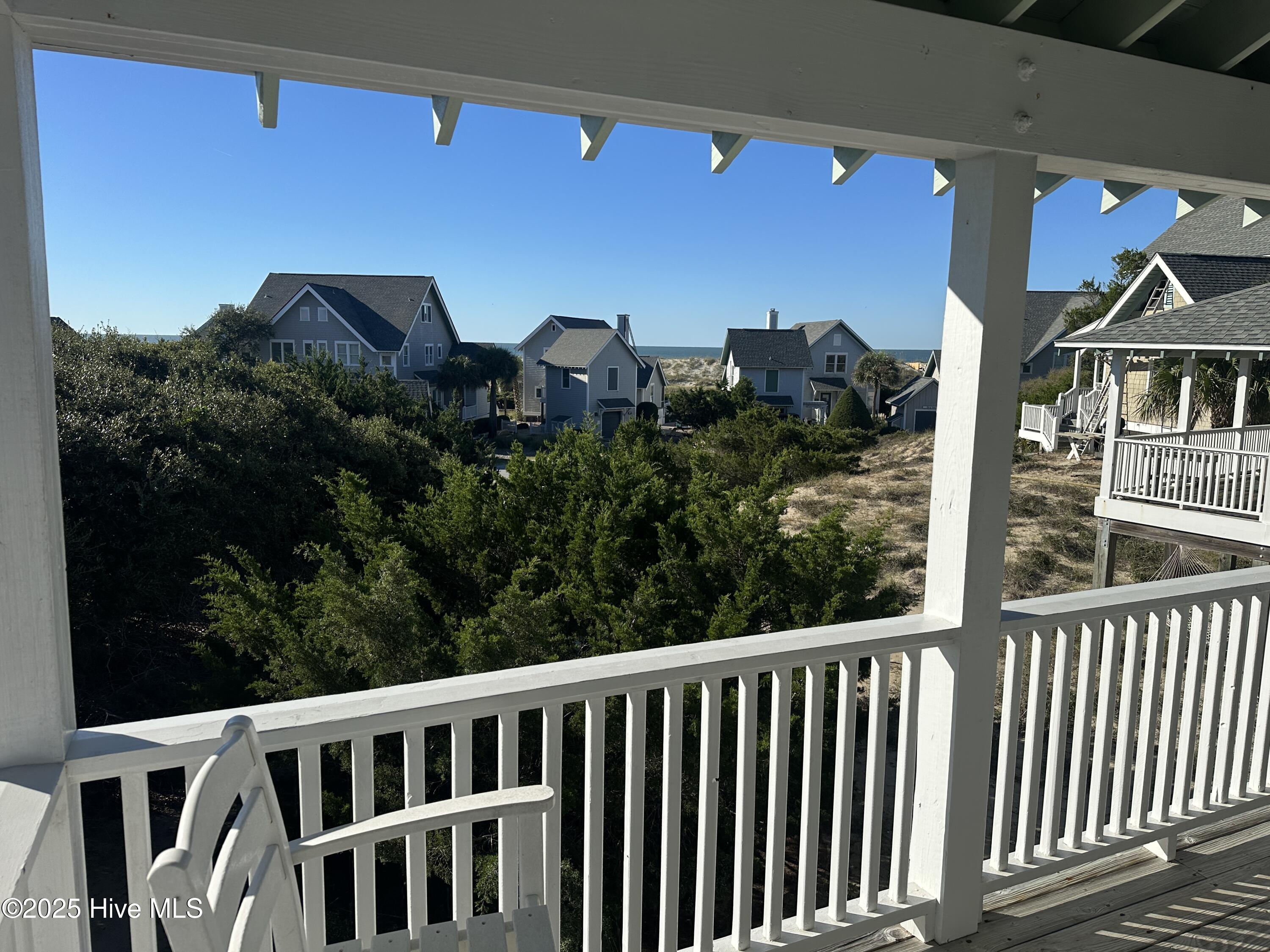 100536845 | Photo 42