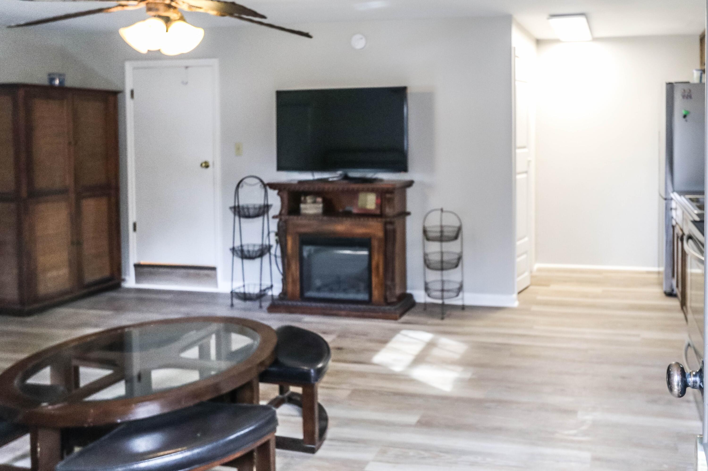 Undisclosed Address, Appling, GA, 30802