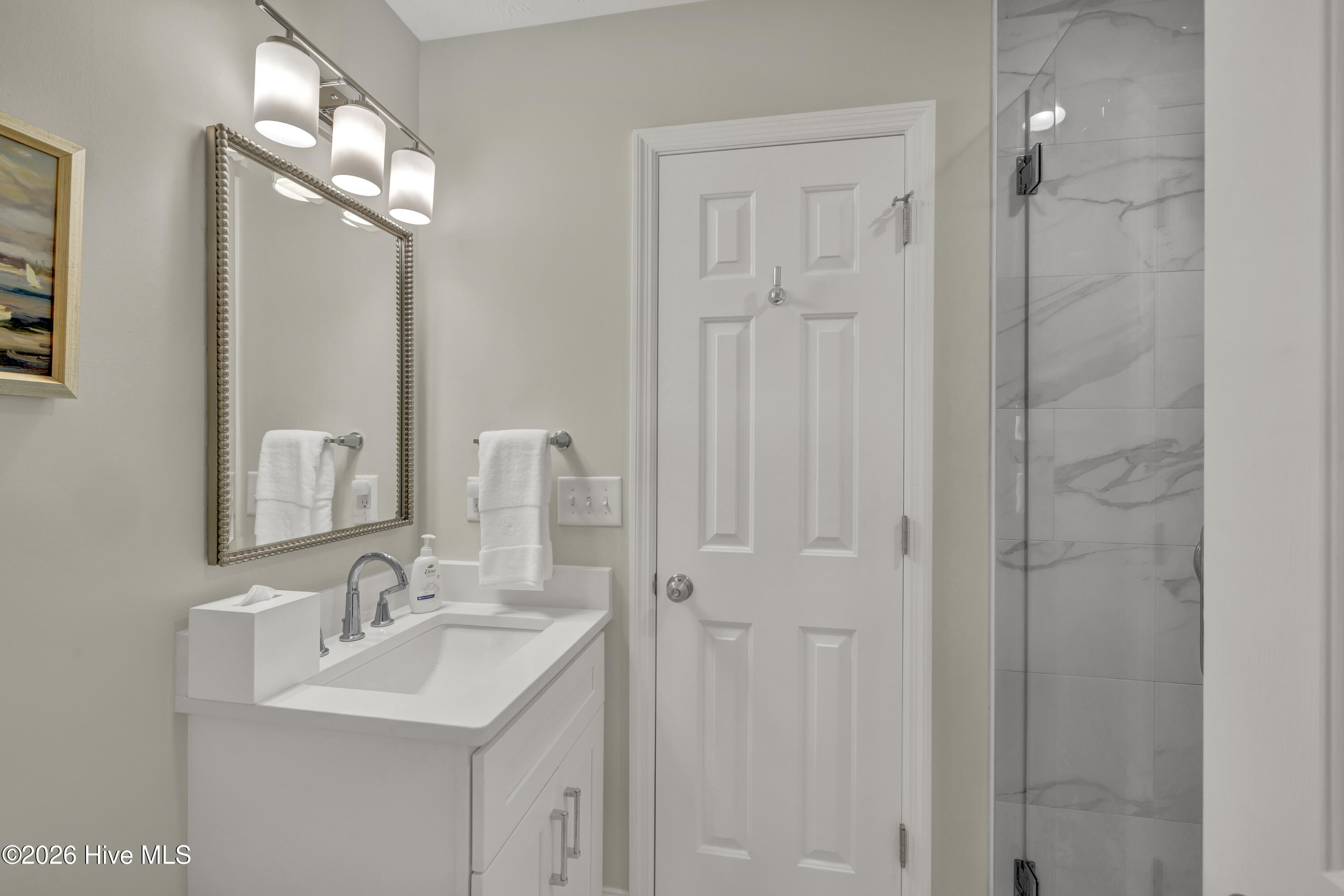 100559772 | Photo 17