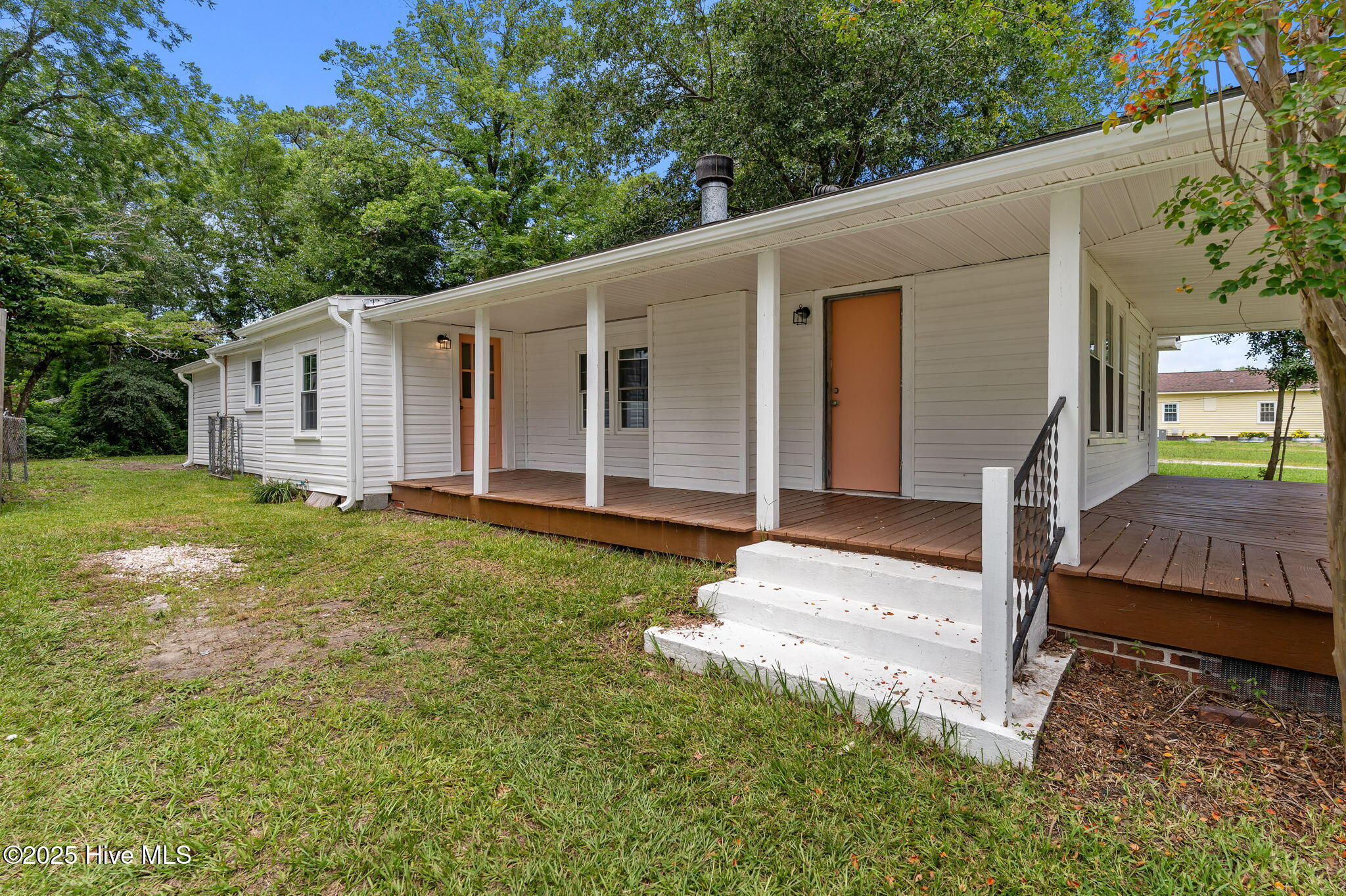 100556871 | Photo 34