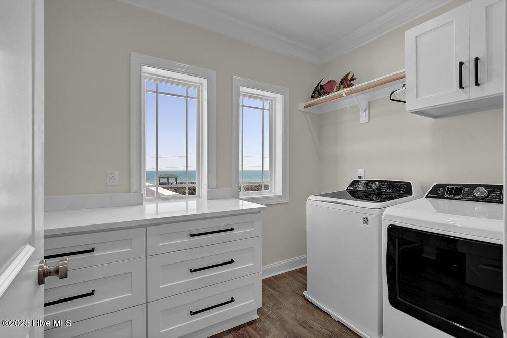 100499001 | Photo 46