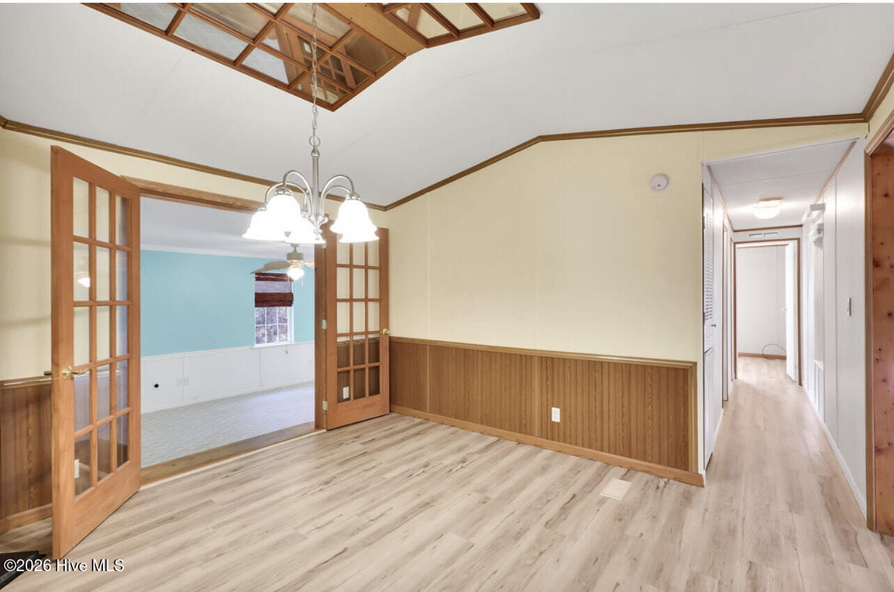 100552632 | Photo 10