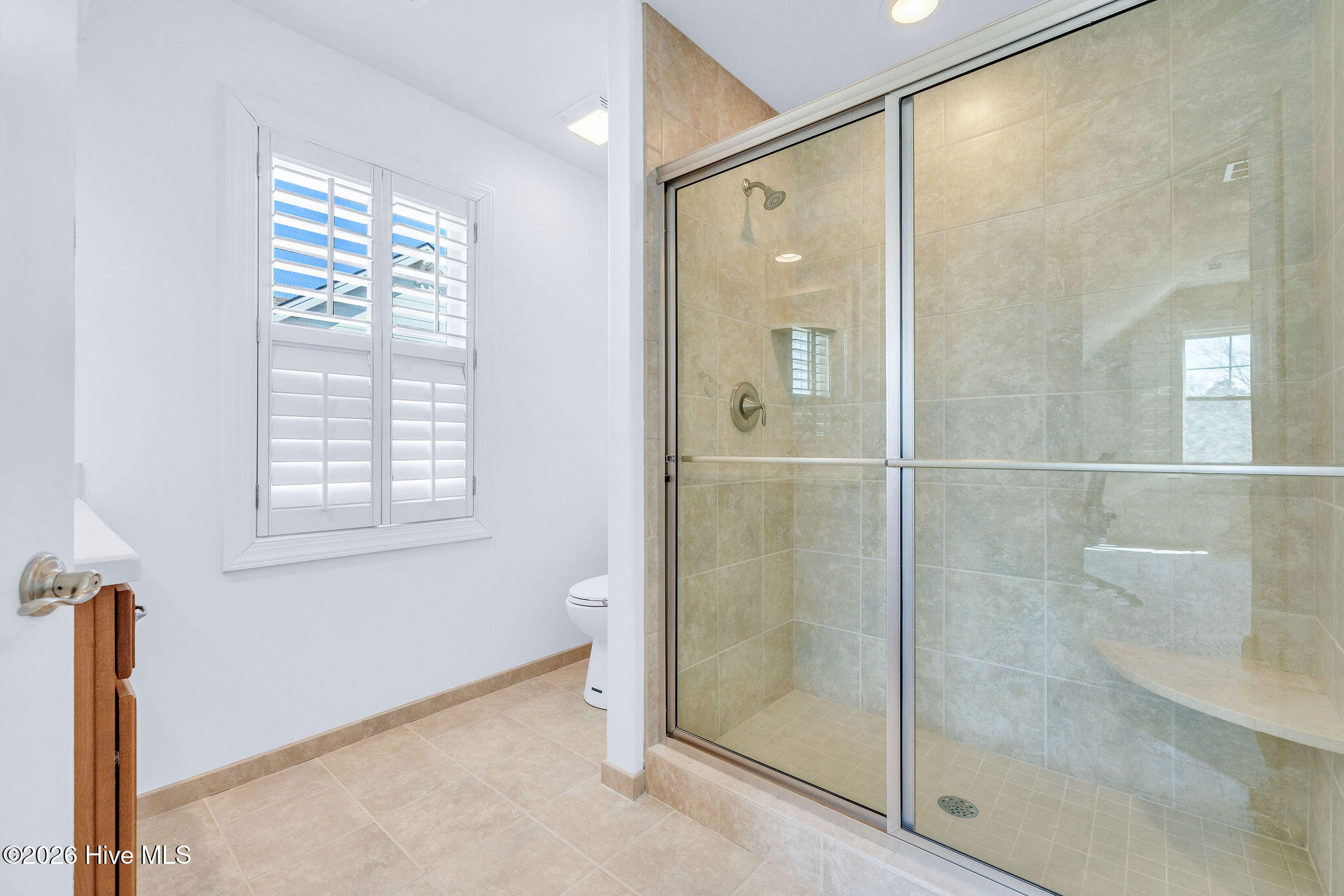 100553978 | Photo 32