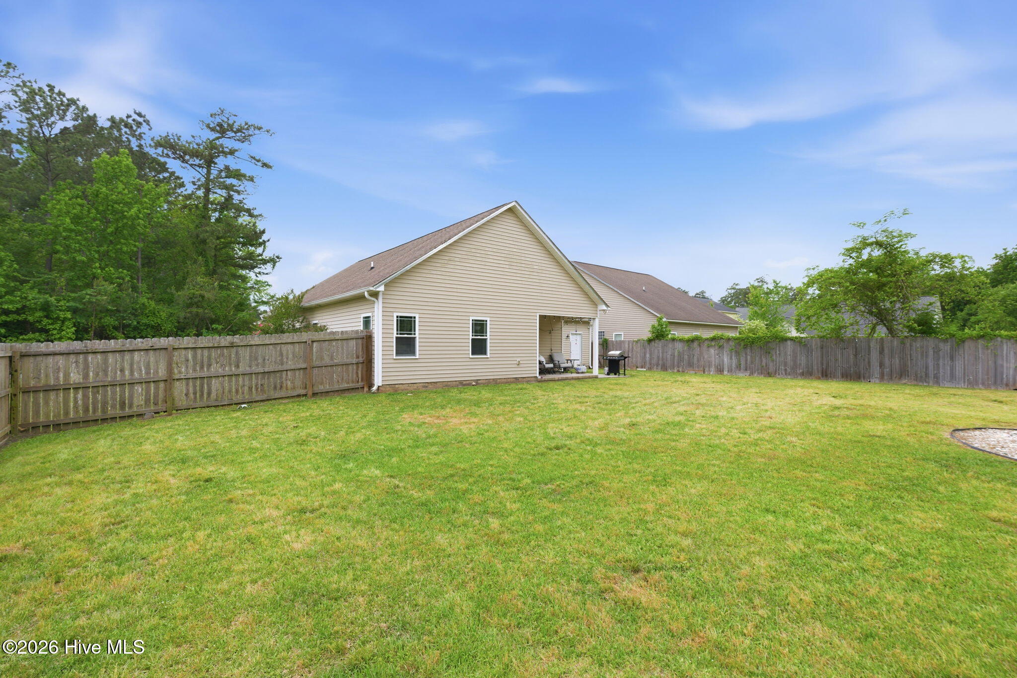 Oversized Back yard with patio