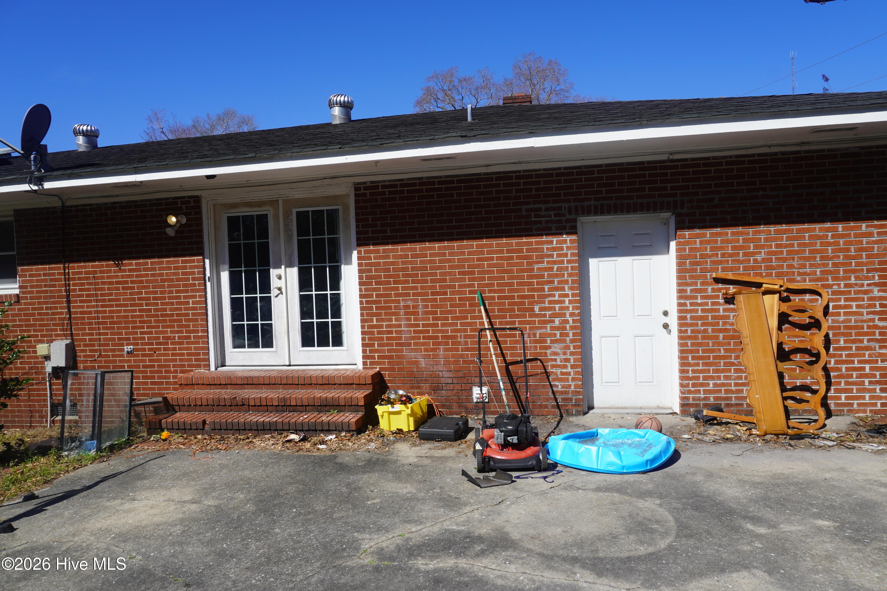 100557438 | Photo 13