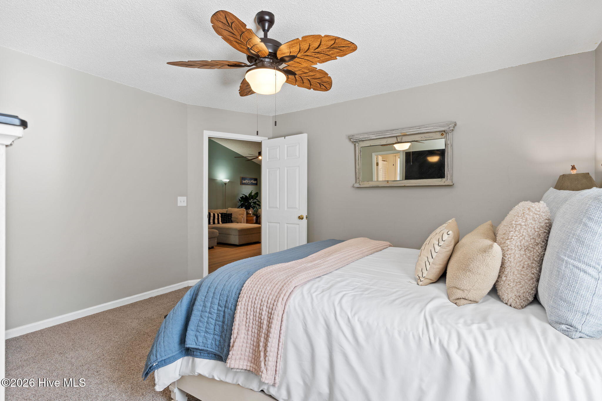 100559319 | Photo 18