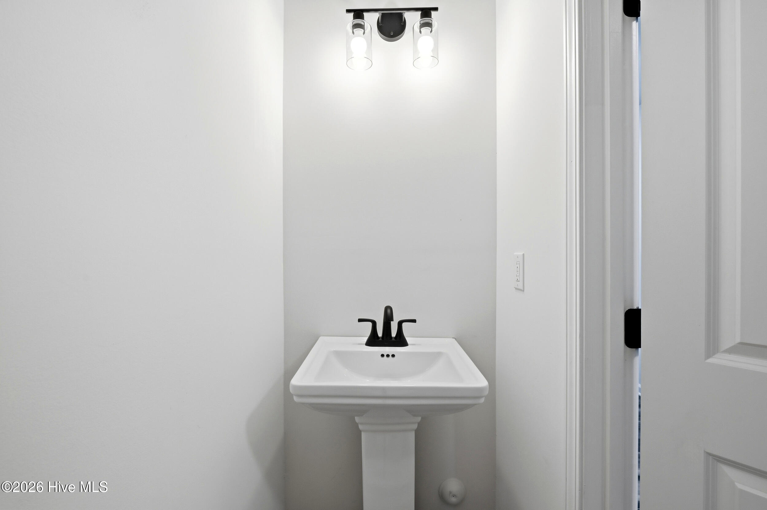 100567216 | Photo 17