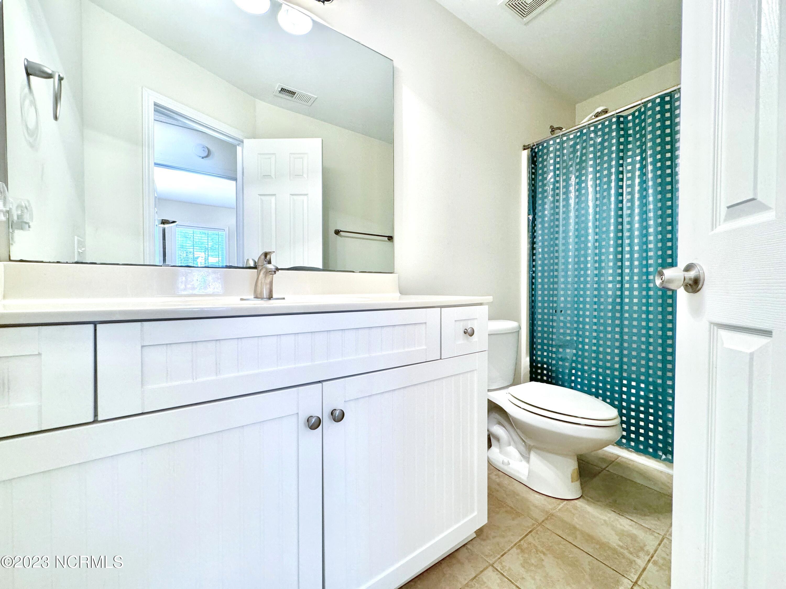 100546069 | Photo 39