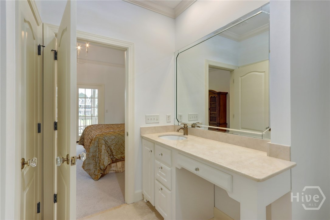 2nd Floor Full Bath