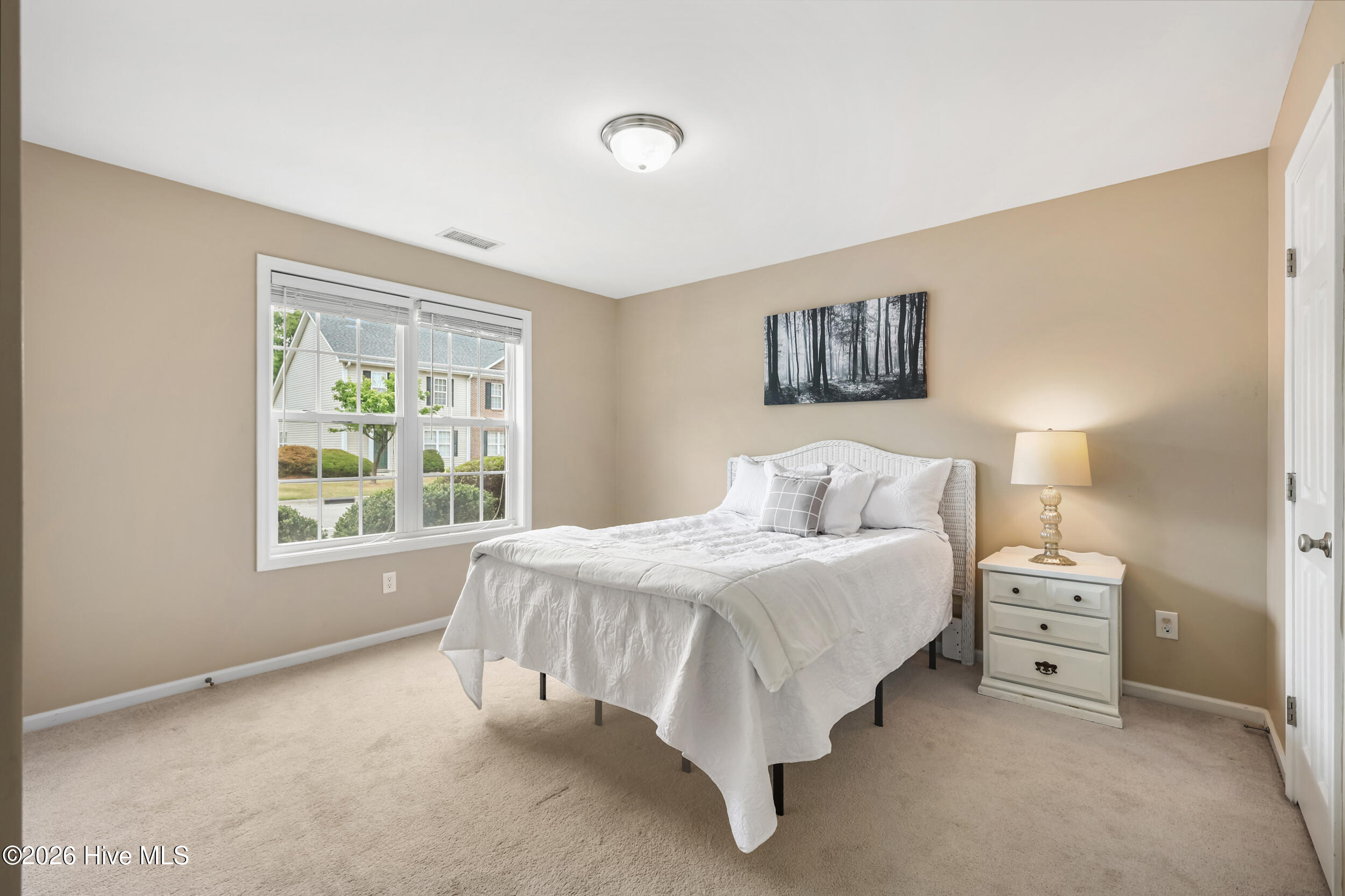 100570550 | Photo 16