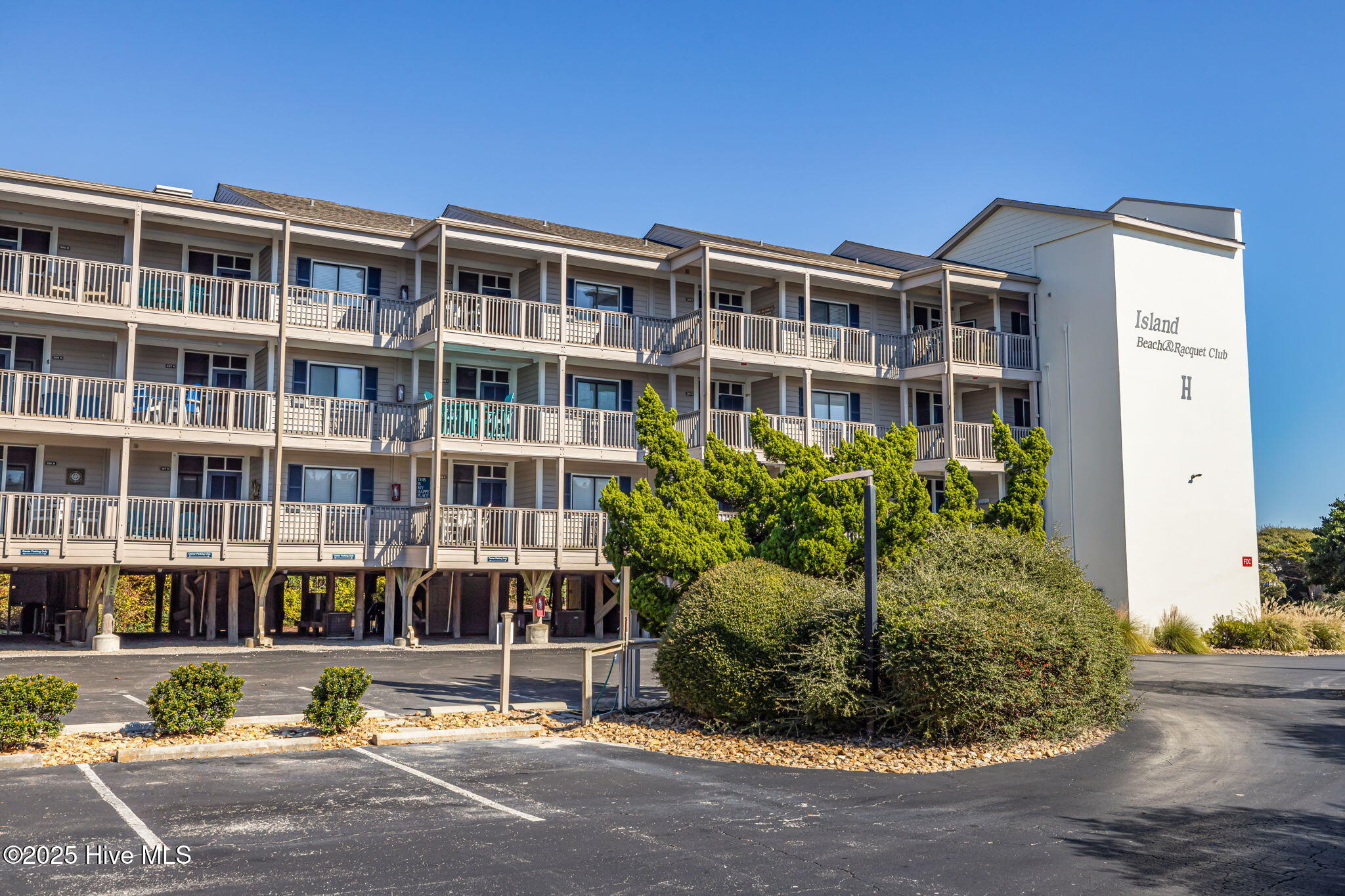 Homes for sale in Atlantic Beach, NC | 2306 W Ft Macon Rd #308 H, Atlantic Beach, NC 28512 | MLS# 100535949