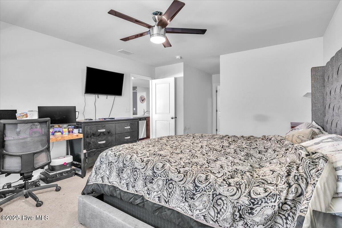 100538073 | Photo 19