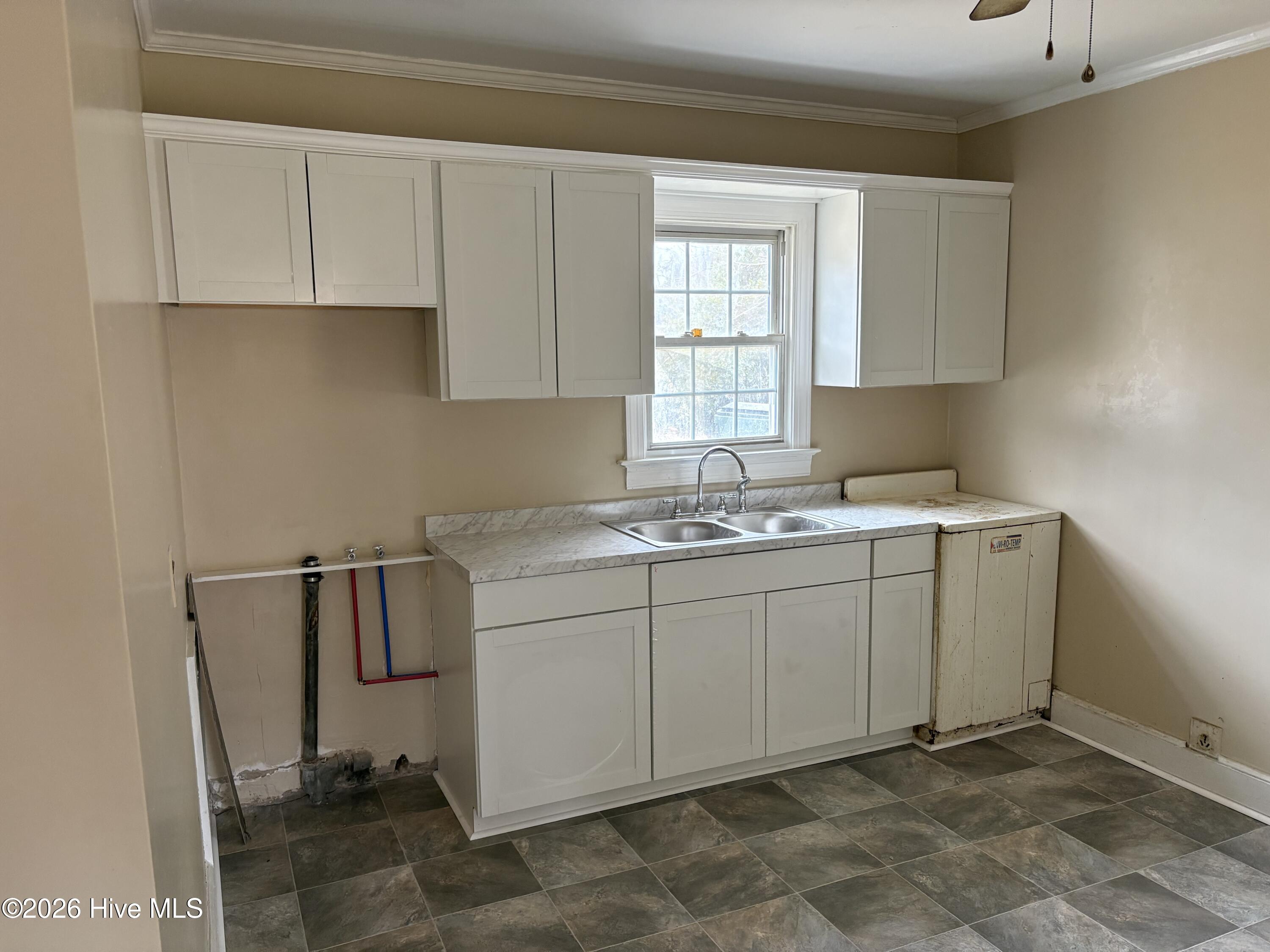 Homes for sale in Kinston, NC | 2005 Tower Hill Rd, Kinston, NC 28501 | MLS# 100551446