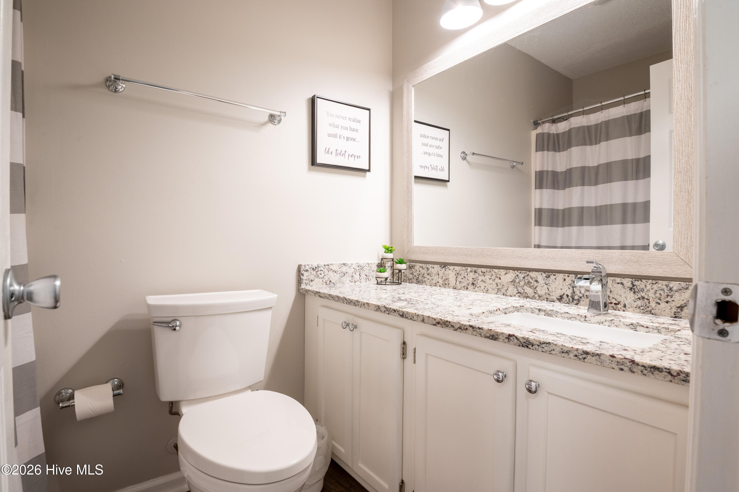 100553857 | Photo 12