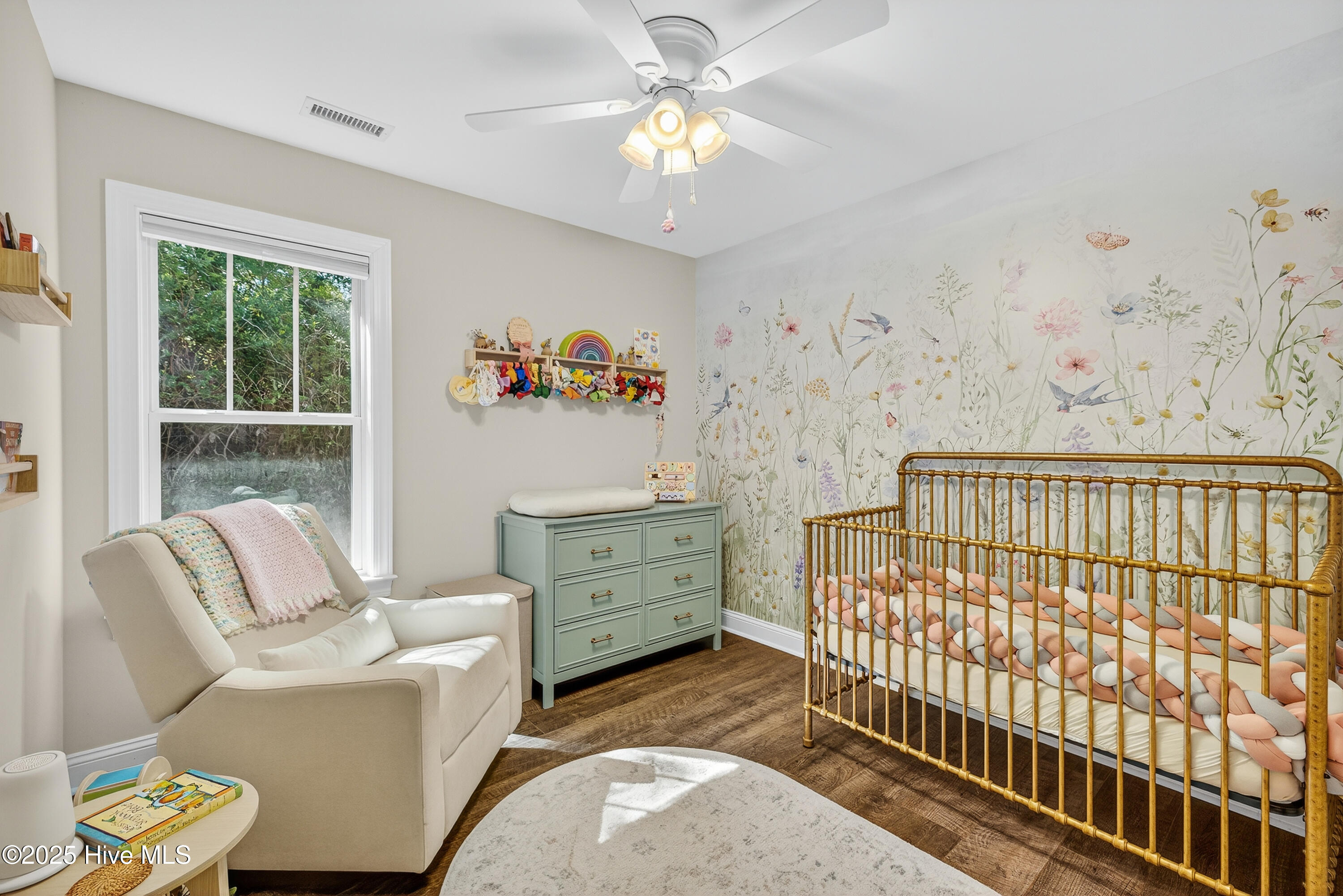 100536711 | Photo 12