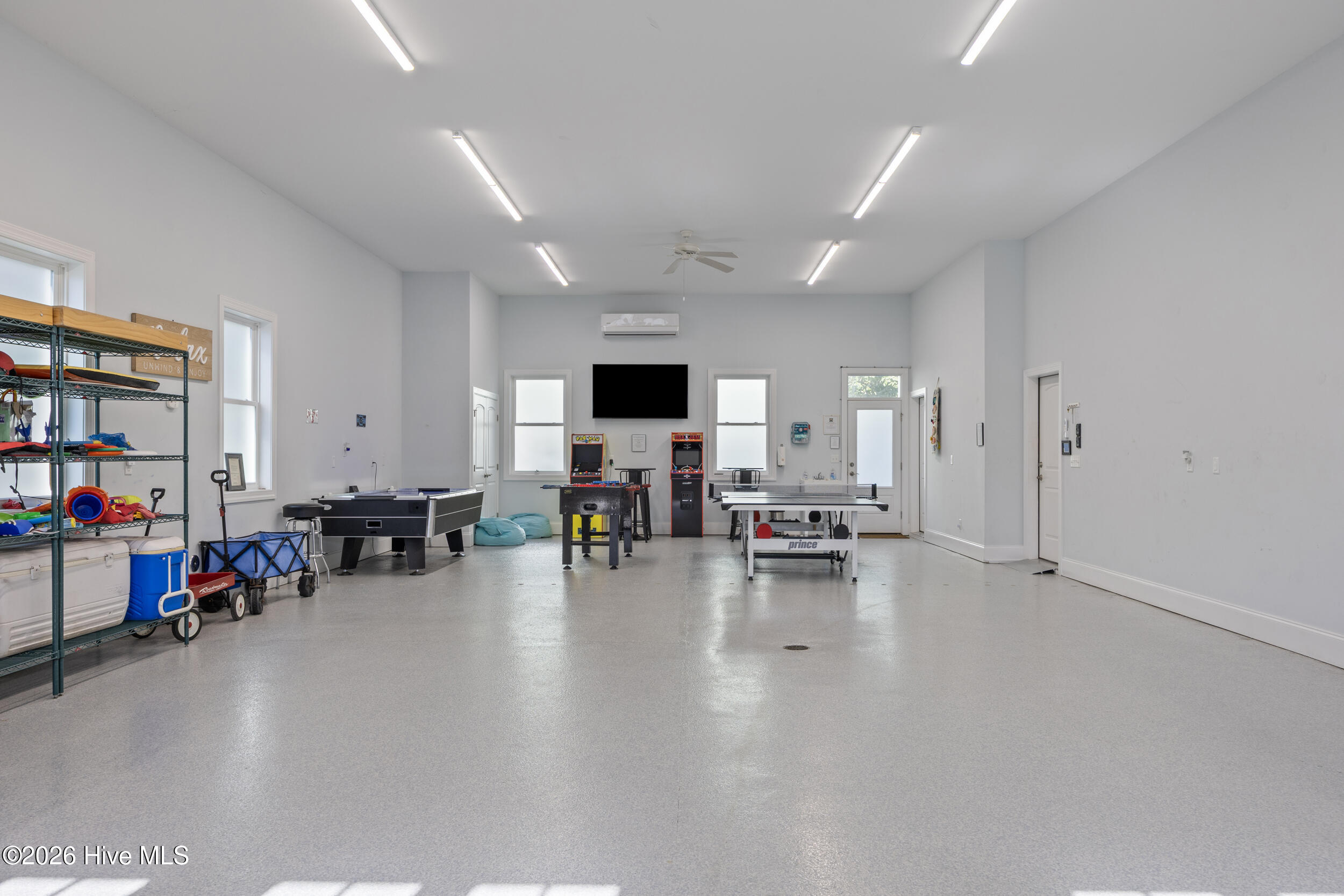 100562655 | Photo 57