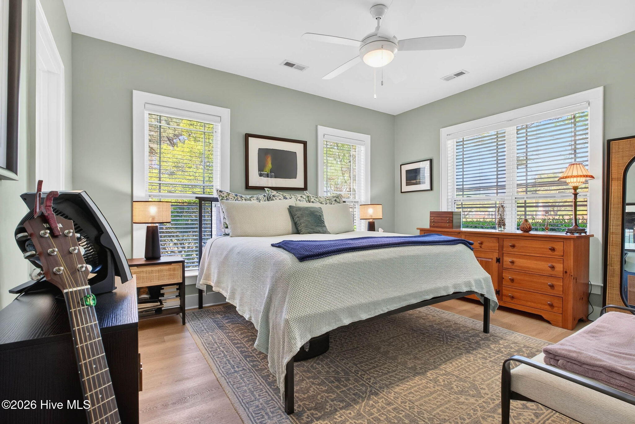 100564784 | Photo 21